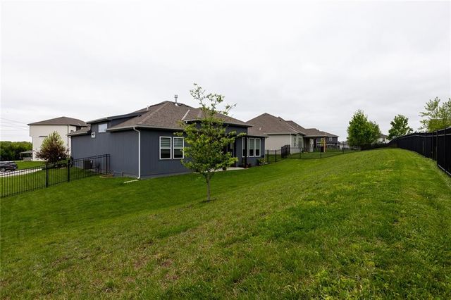 8134 NW 89th Street, Kansas City, MO 64153