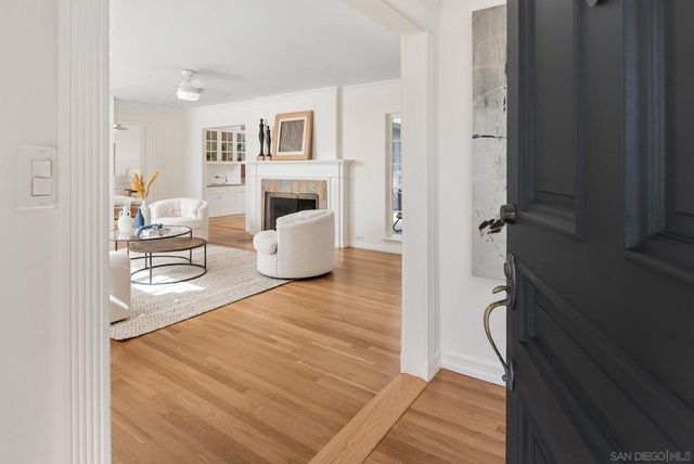 5825 Waverly Ave, La Jolla, CA 92037