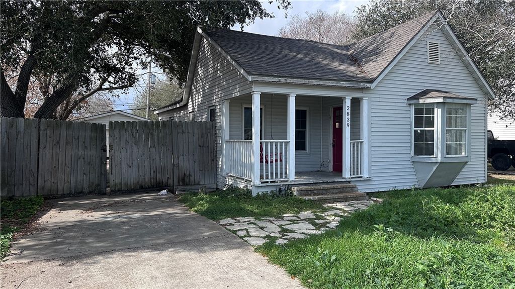 2839 Topeka St, Corpus Christi, TX 78404