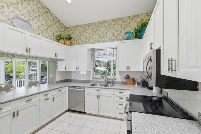 1528 43RD AVENUE DRIVE W, Palmetto, FL 34221
