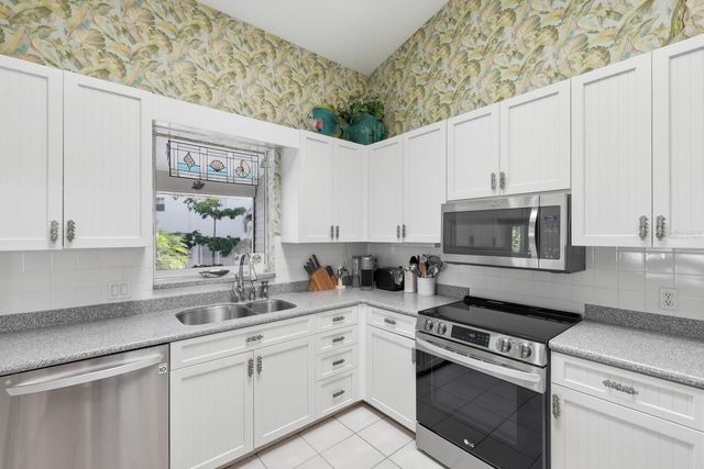 1528 43RD AVENUE DRIVE W, Palmetto, FL 34221