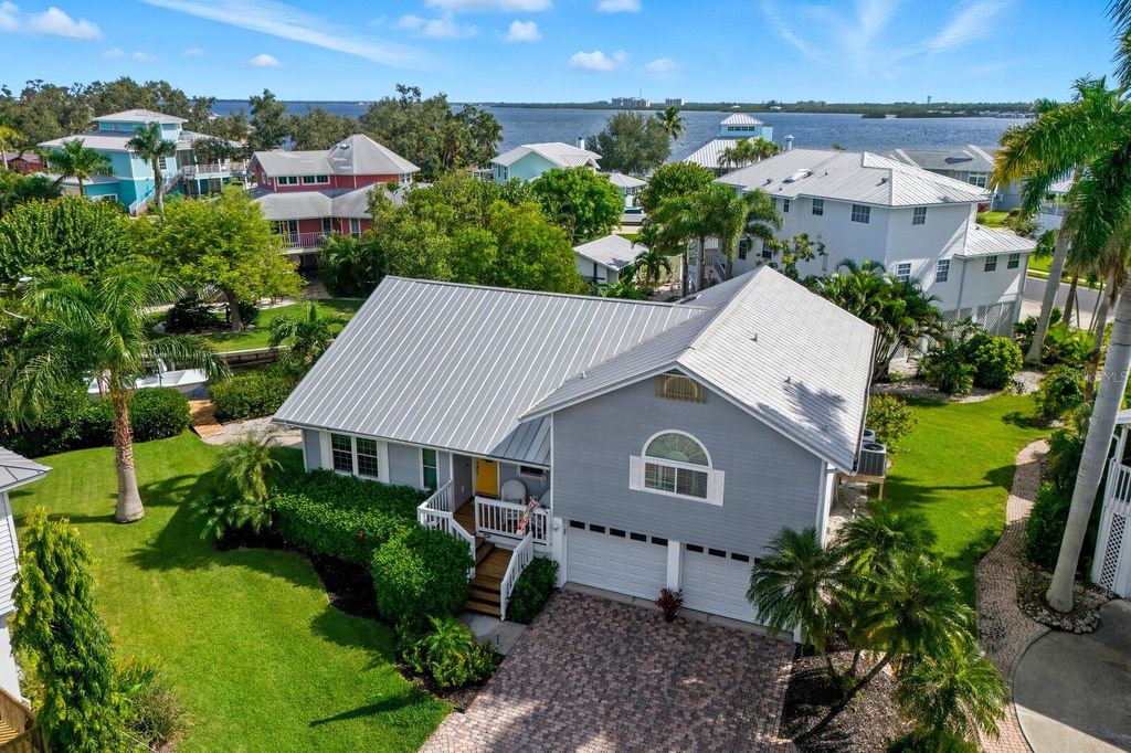 1528 43RD AVENUE DRIVE W, Palmetto, FL 34221