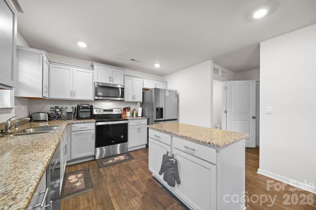 2130 Eastway Drive, Dallas, NC 28034