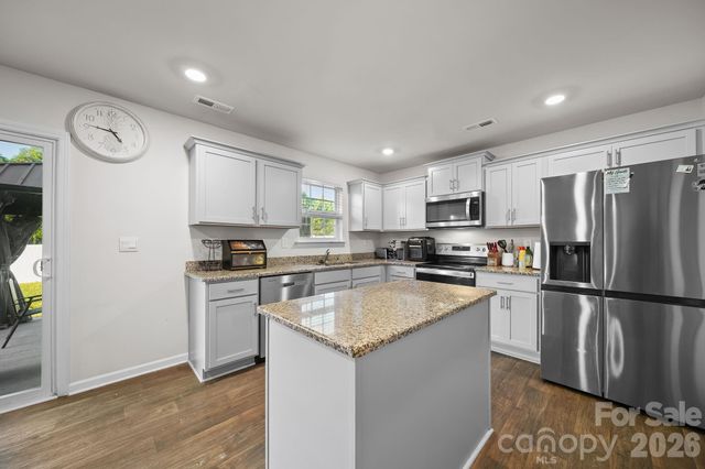 2130 Eastway Drive, Dallas, NC 28034