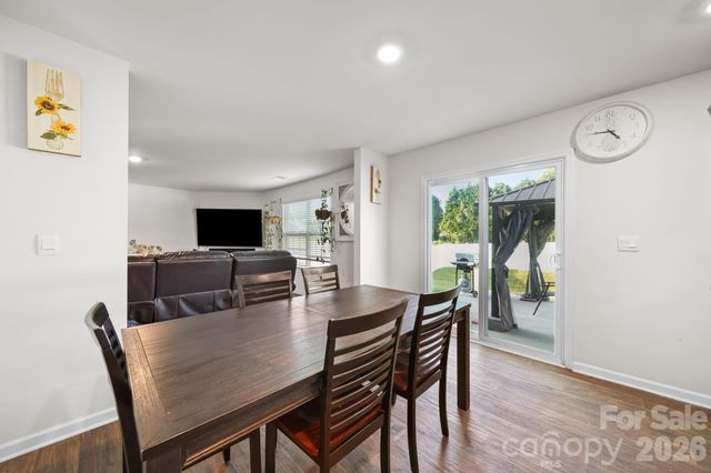 2130 Eastway Drive, Dallas, NC 28034