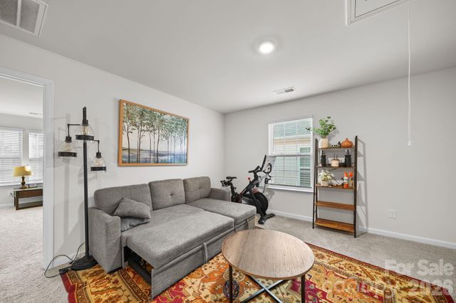 2130 Eastway Drive, Dallas, NC 28034