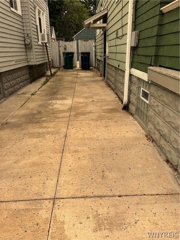 454 Wyoming Avenue, Buffalo, NY 14215