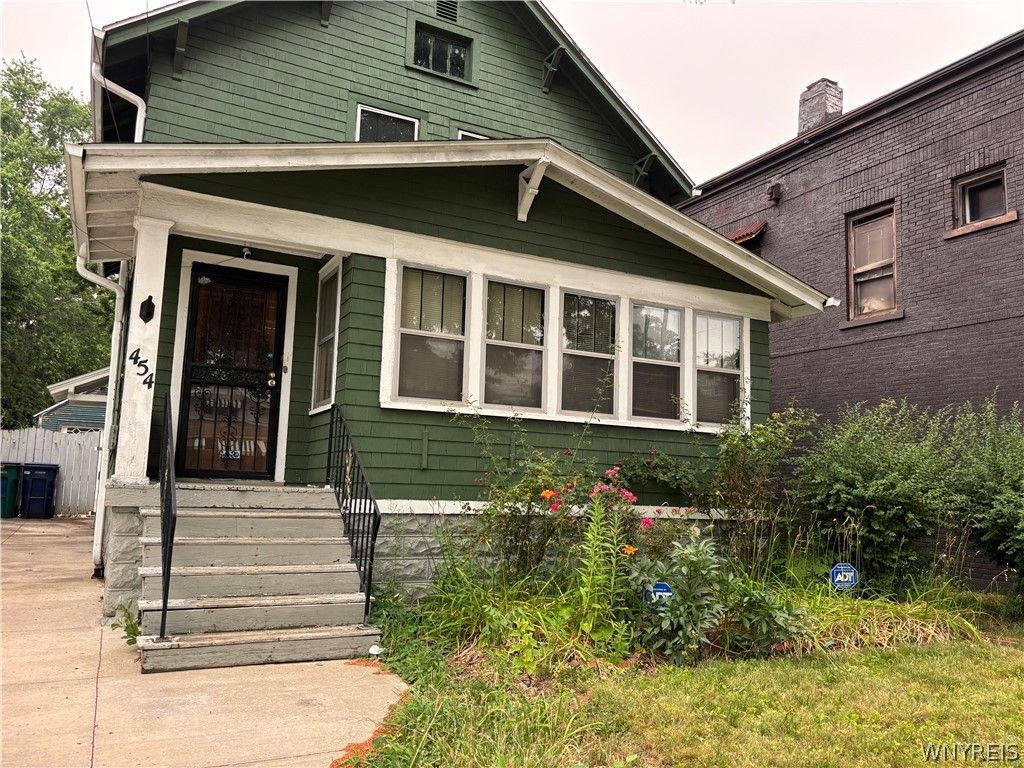454 Wyoming Avenue, Buffalo, NY 14215