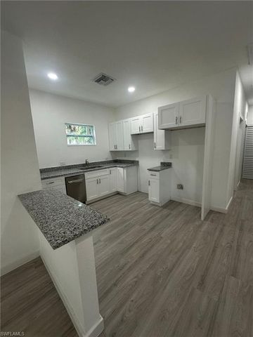 2371 Lafayette ST, Fort Myers, FL 33901