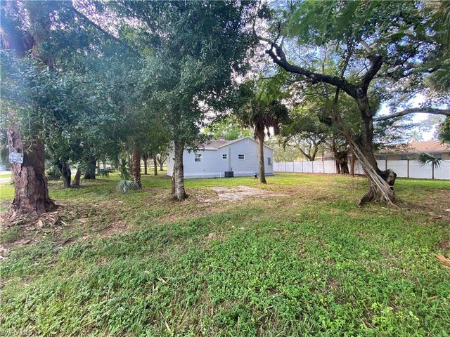 2371 Lafayette ST, Fort Myers, FL 33901