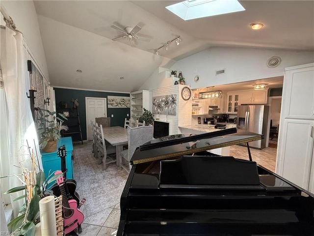 7 Sir Francis Wyatt PL, Newport News, VA 23606