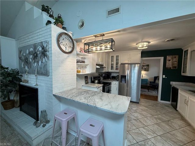 7 Sir Francis Wyatt PL, Newport News, VA 23606