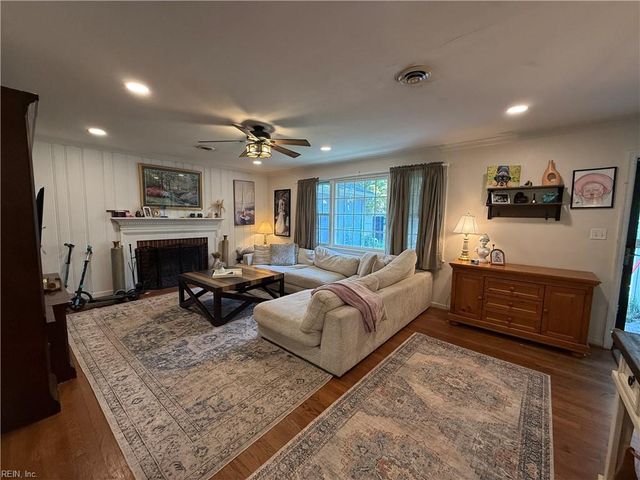7 Sir Francis Wyatt PL, Newport News, VA 23606