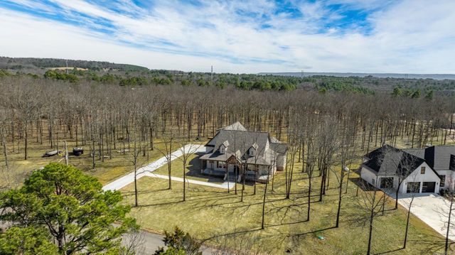 353 Hilltop Dr., Tumbling Shoals, AR 72581