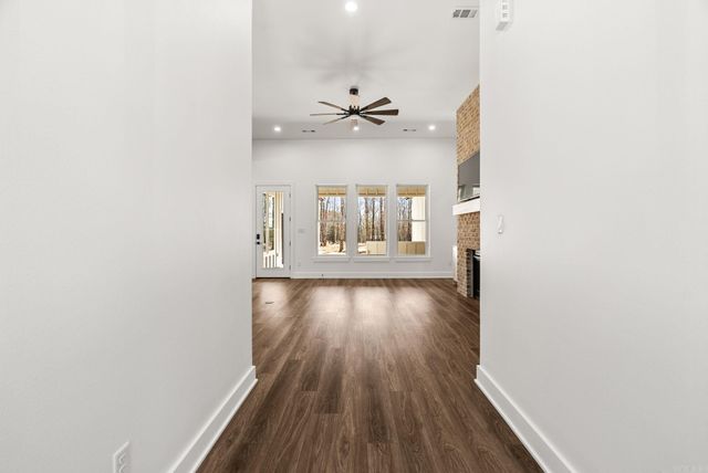 353 Hilltop Dr., Tumbling Shoals, AR 72581