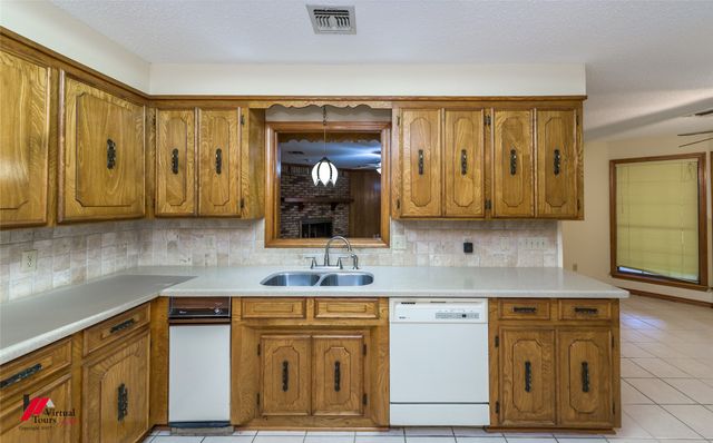 5407 Coach Road, Bossier City, LA 71111