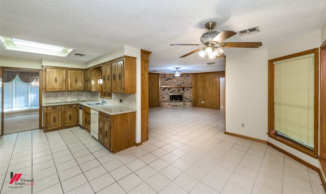 5407 Coach Road, Bossier City, LA 71111