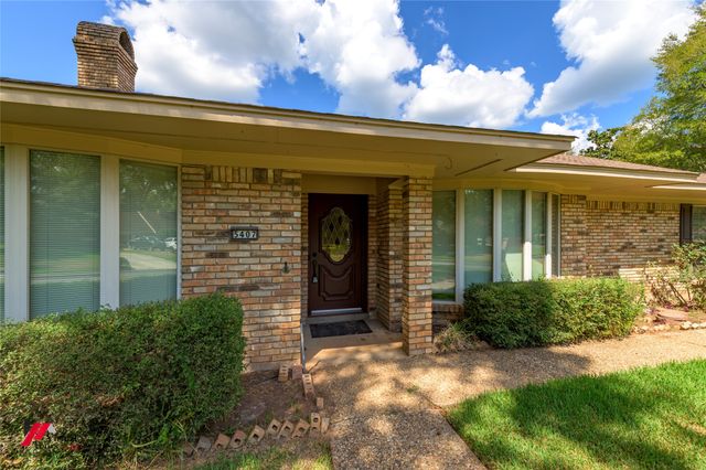 5407 Coach Road, Bossier City, LA 71111