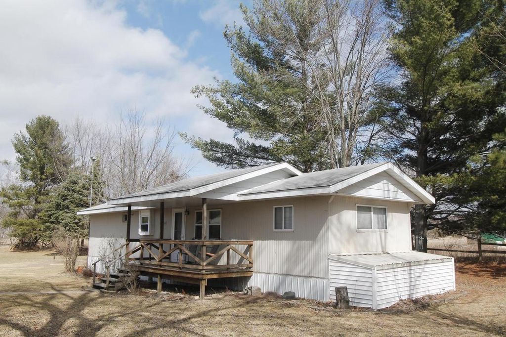 W1002 Laurie Lane, Montello, WI 53949