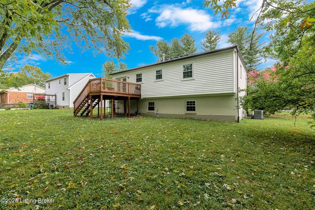 12113 Springmeadow Ln, Goshen, KY 40026