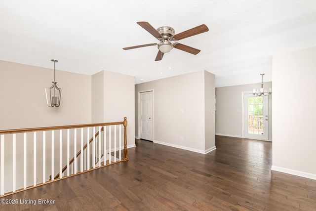 12113 Springmeadow Ln, Goshen, KY 40026