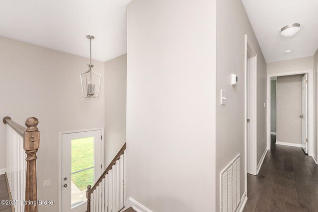 12113 Springmeadow Ln, Goshen, KY 40026