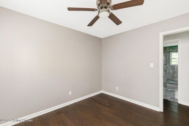 12113 Springmeadow Ln, Goshen, KY 40026