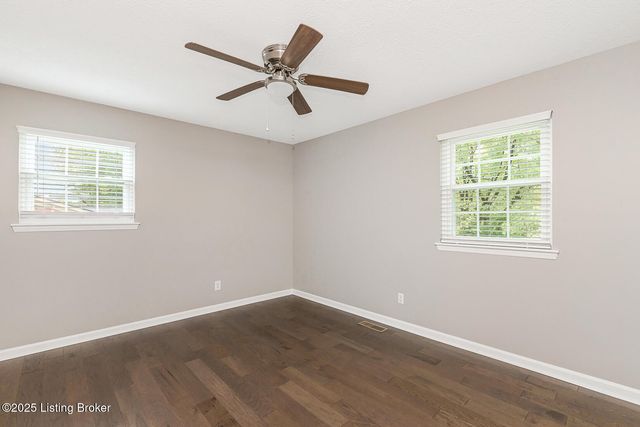 12113 Springmeadow Ln, Goshen, KY 40026