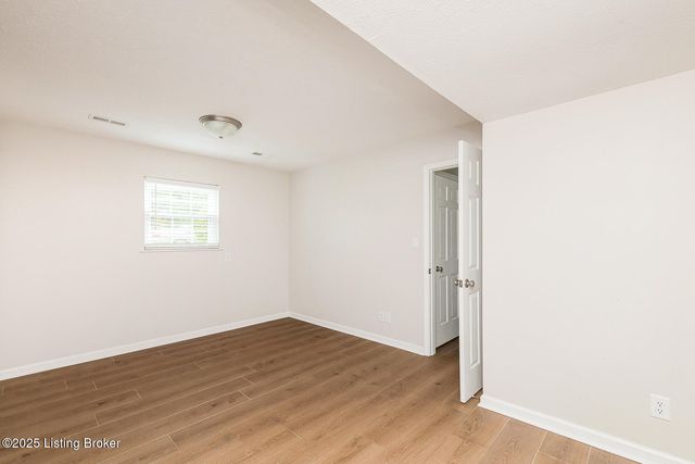 12113 Springmeadow Ln, Goshen, KY 40026