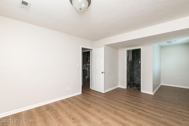 12113 Springmeadow Ln, Goshen, KY 40026