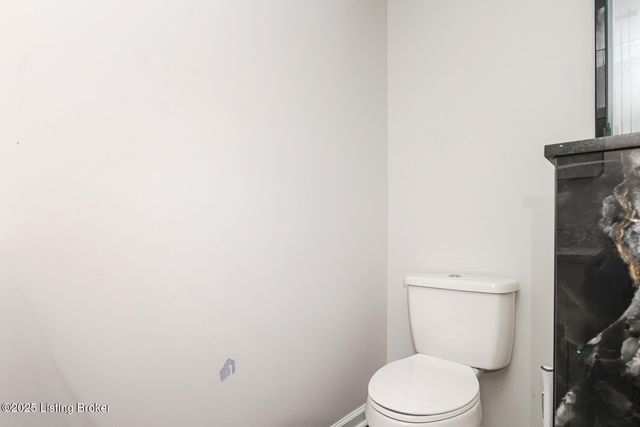 12113 Springmeadow Ln, Goshen, KY 40026