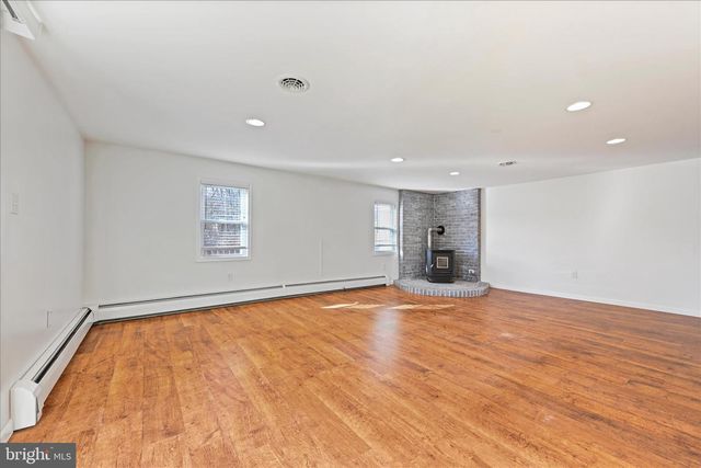 225 OWL CREEK RD, Tamaqua, PA 18252