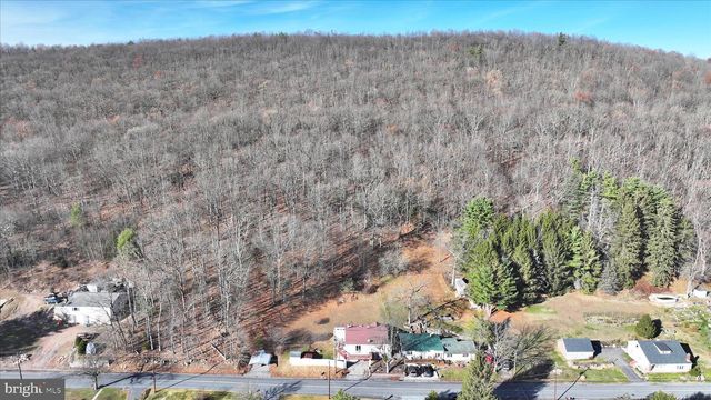 225 OWL CREEK RD, Tamaqua, PA 18252
