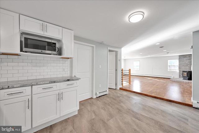 225 OWL CREEK RD, Tamaqua, PA 18252