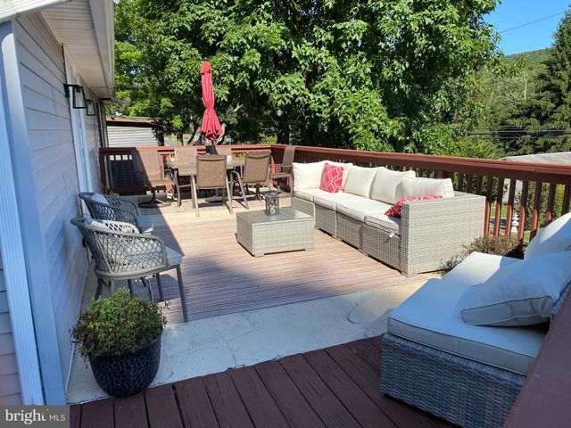 225 OWL CREEK RD, Tamaqua, PA 18252