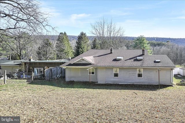 225 OWL CREEK RD, Tamaqua, PA 18252