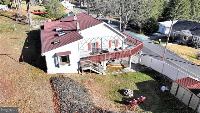 225 OWL CREEK RD, Tamaqua, PA 18252
