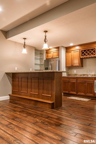420 Dalhlia Drive, Chatham, IL 62629