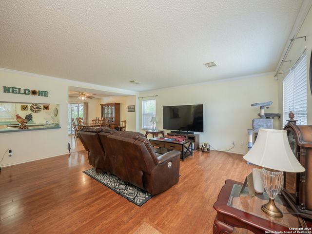 7815 Bypass Shoals, San Antonio, TX 78244