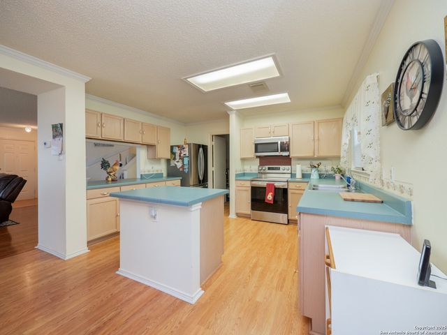 7815 Bypass Shoals, San Antonio, TX 78244