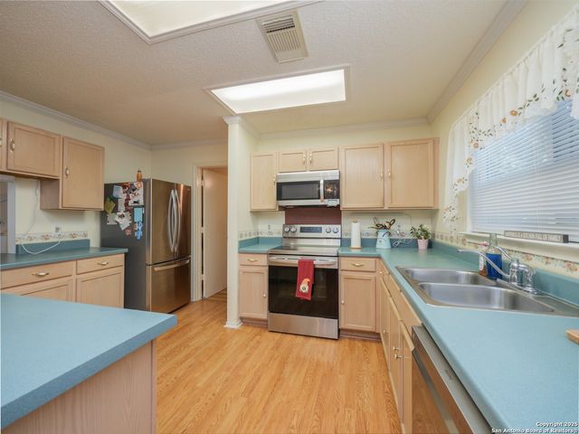 7815 Bypass Shoals, San Antonio, TX 78244