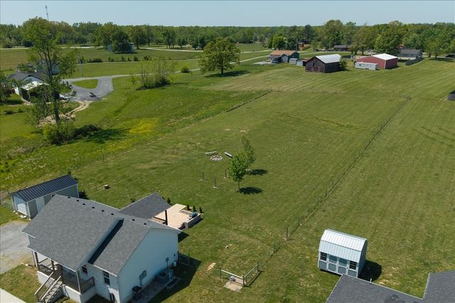242 Ashley Dawn Ct, Portland, TN 37148
