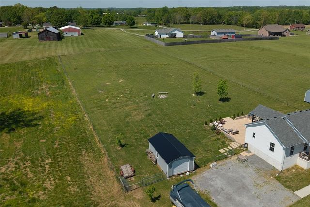 242 Ashley Dawn Ct, Portland, TN 37148