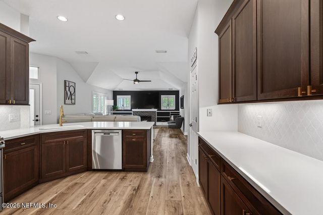 1722 RIVER PLANTATION Lane, Jacksonville, FL 32223