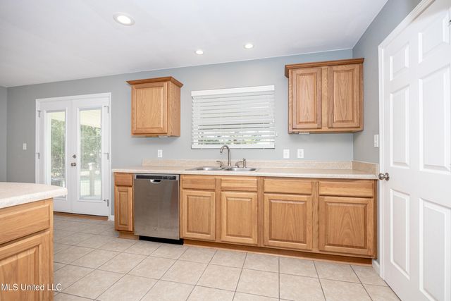 136 Gary Street, Gulfport, MS 39503
