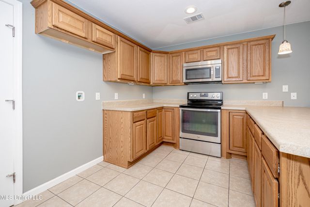 136 Gary Street, Gulfport, MS 39503
