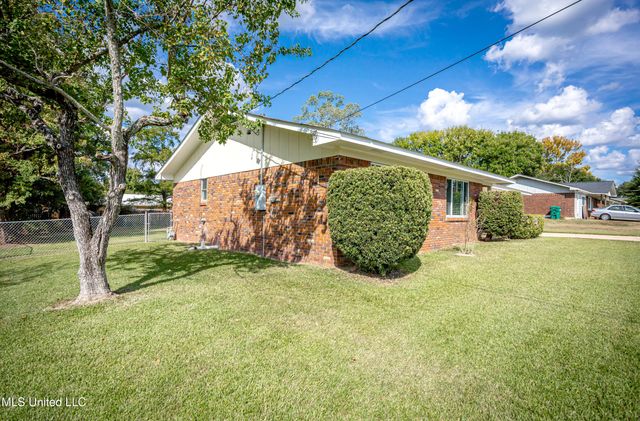 136 Gary Street, Gulfport, MS 39503