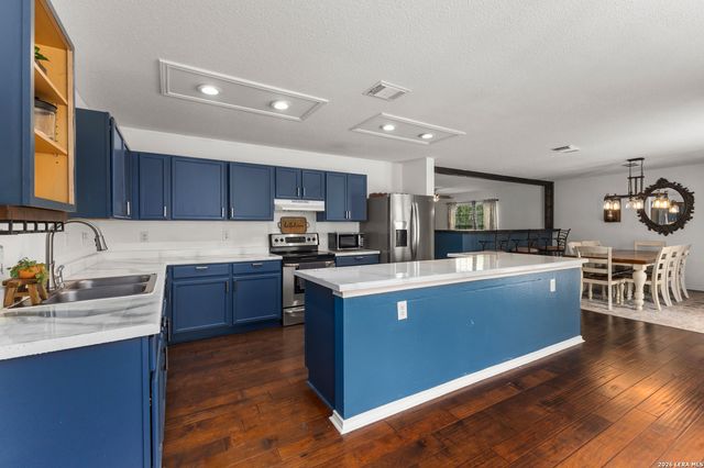3406 Sunnydell Drive, San Antonio, TX 78253