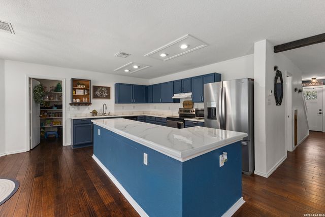 3406 Sunnydell Drive, San Antonio, TX 78253