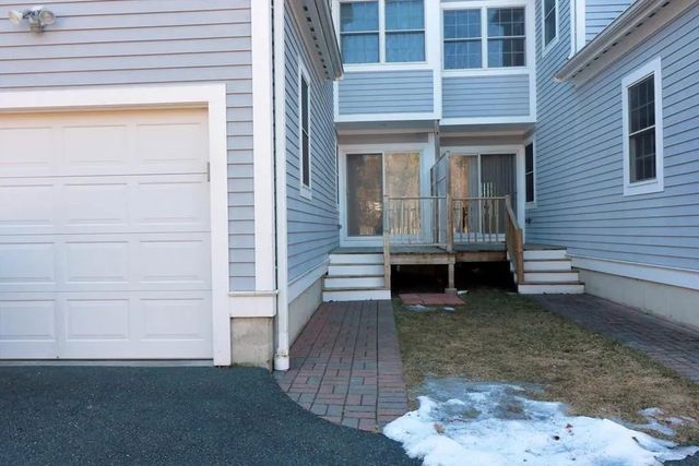 132 Howe St B, Natick, MA 01760